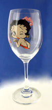 Load image into Gallery viewer, BP2110-BP7041 Betty Boop Wine Glasses