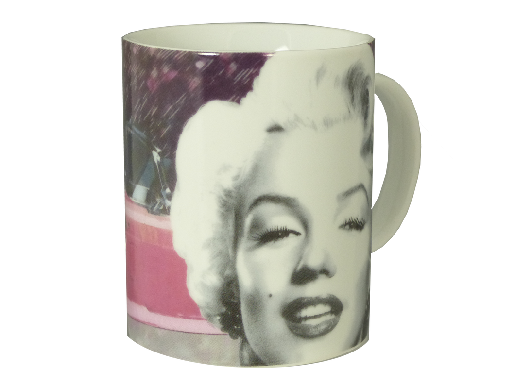 IC144 - Marilyn Monroe Image With Car Mug